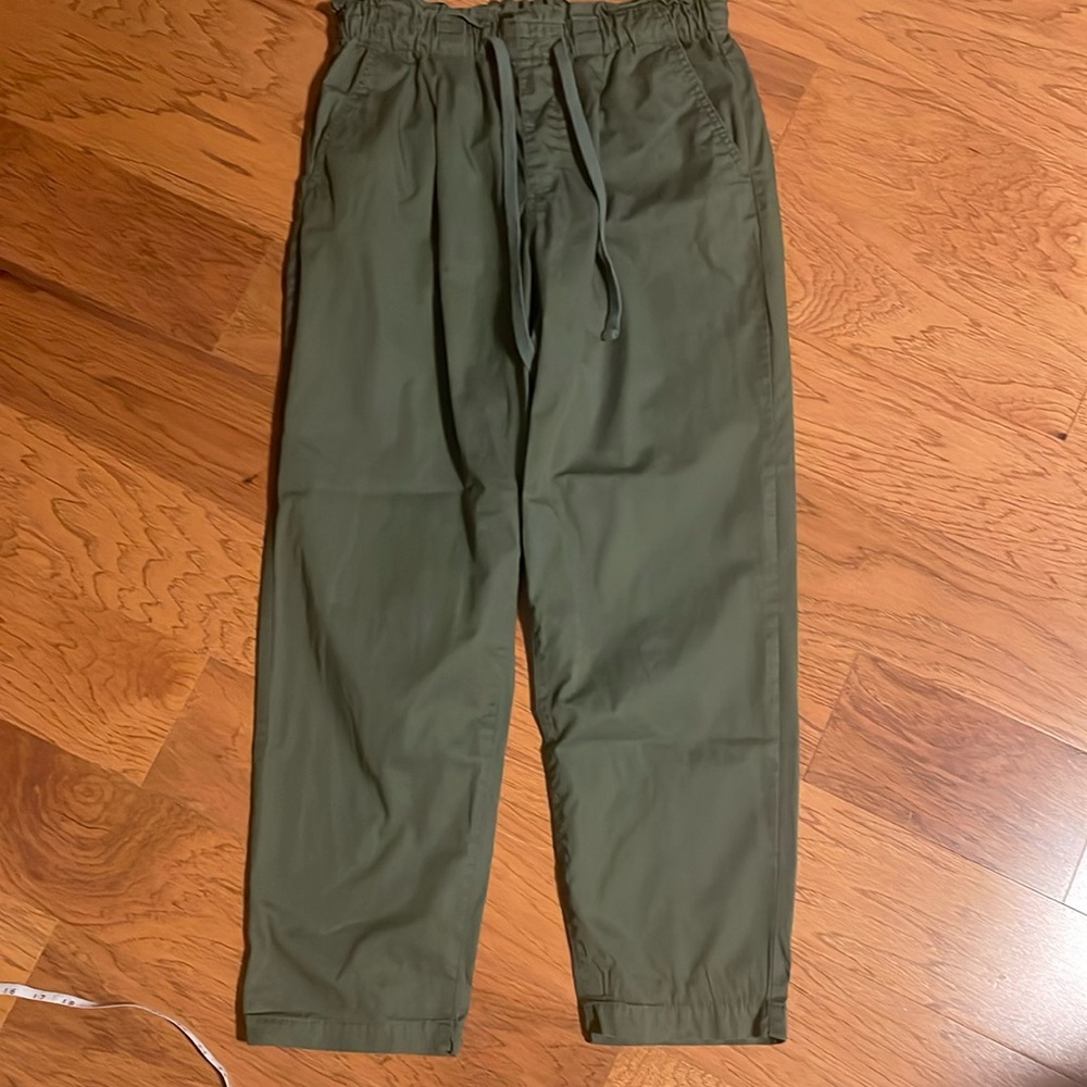 Loft green paper bag pants. Size medium.